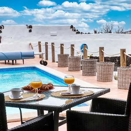 Bed & Breakfast Casa Natura San Bartolome (Las Palmas)